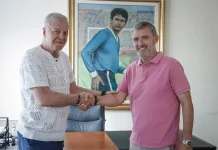 Емилио Ларас разкри как Хулио Веласкес го е довел в Левски
